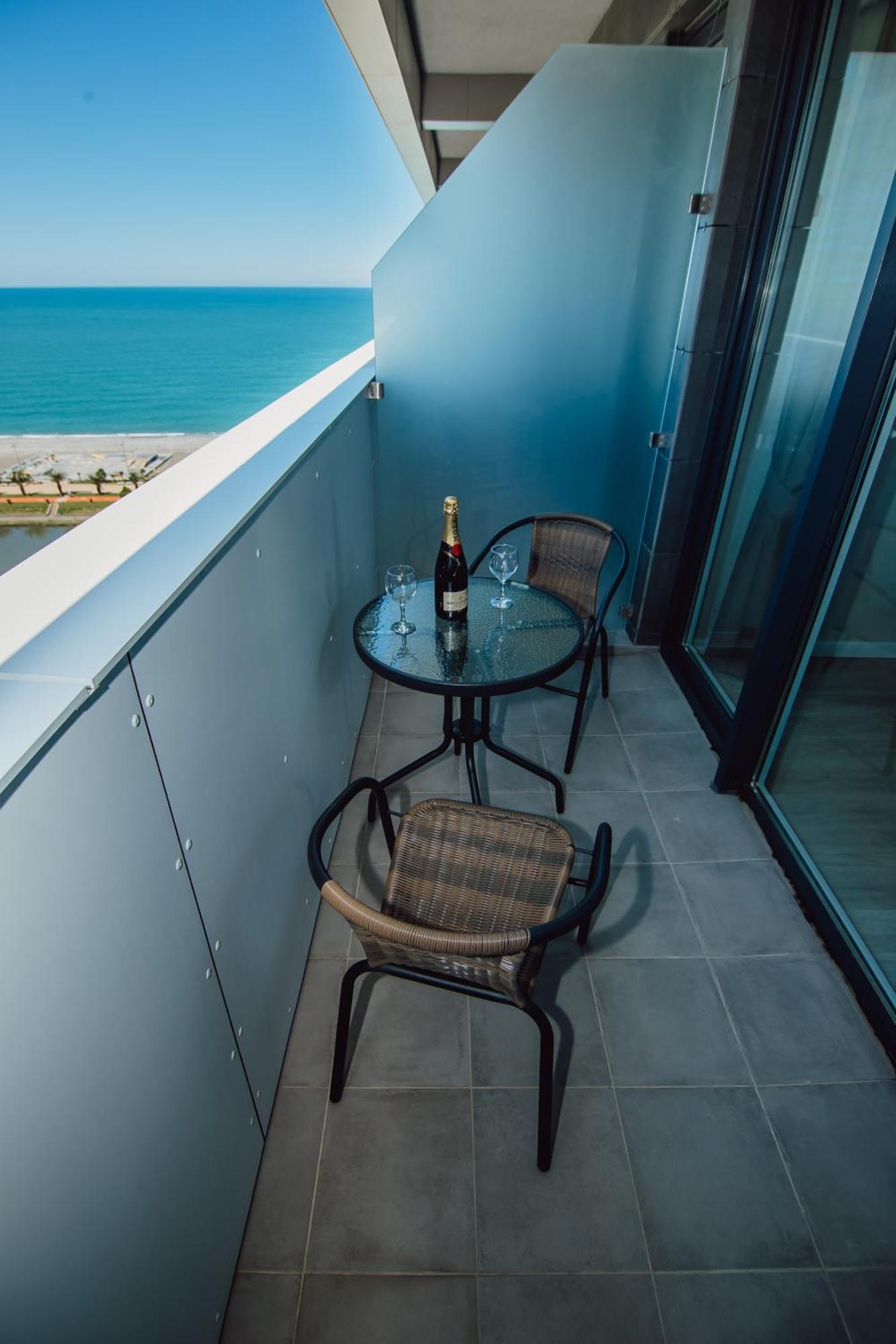 Your Sunshine Apartments באטומי מראה חיצוני תמונה